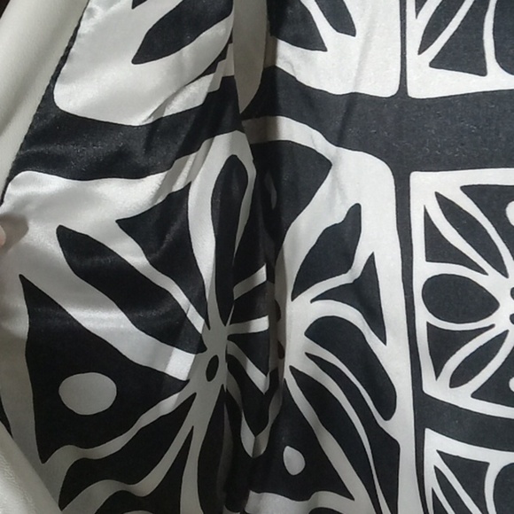 One girl who leather hooded vest women's small - Picture 6 of 7